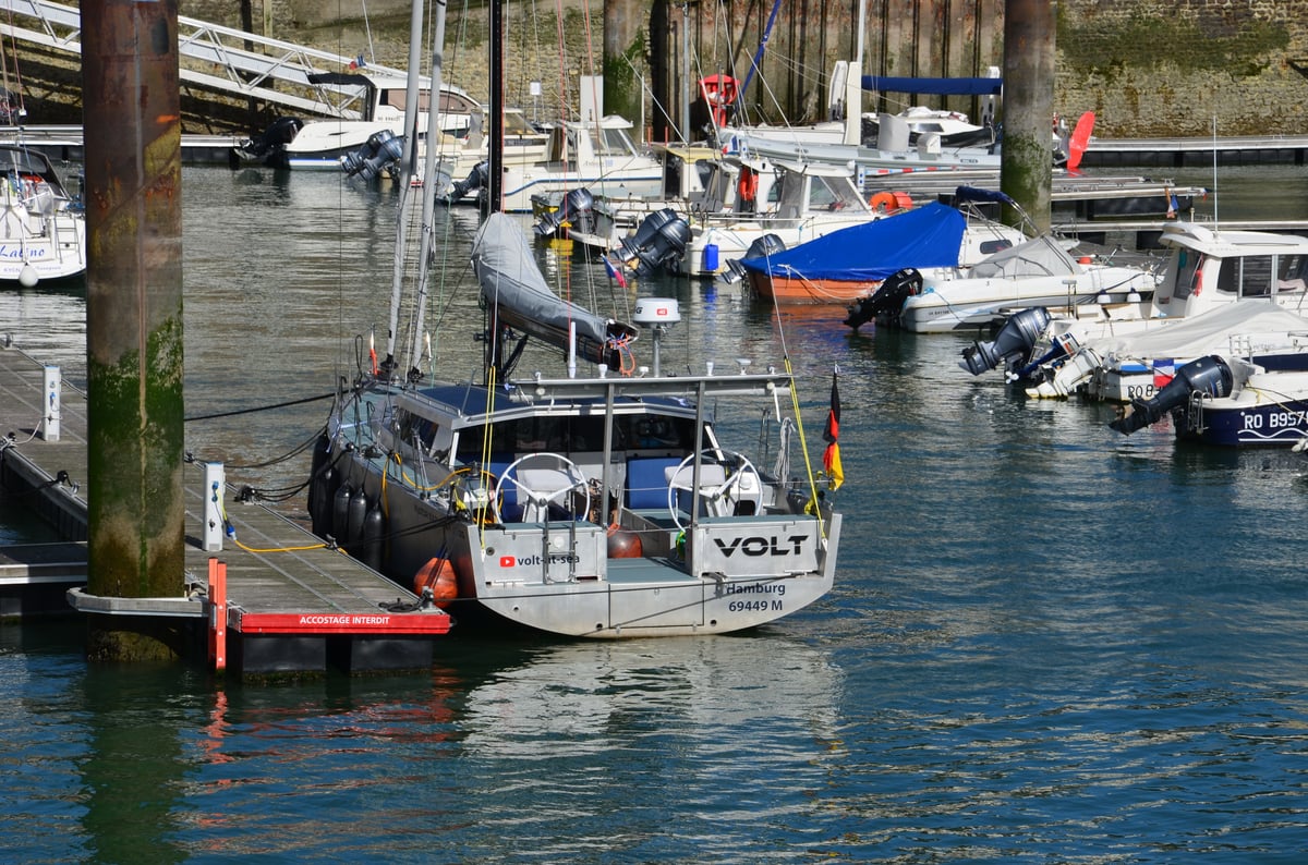 VE42DS in Dieppe Transom